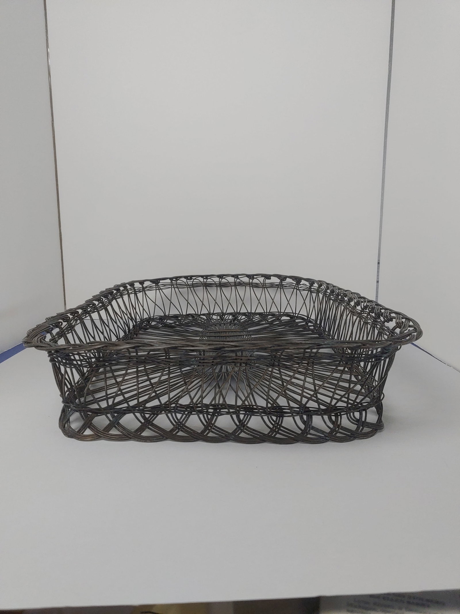 Vintage Rectangular Wire Basket - 3
