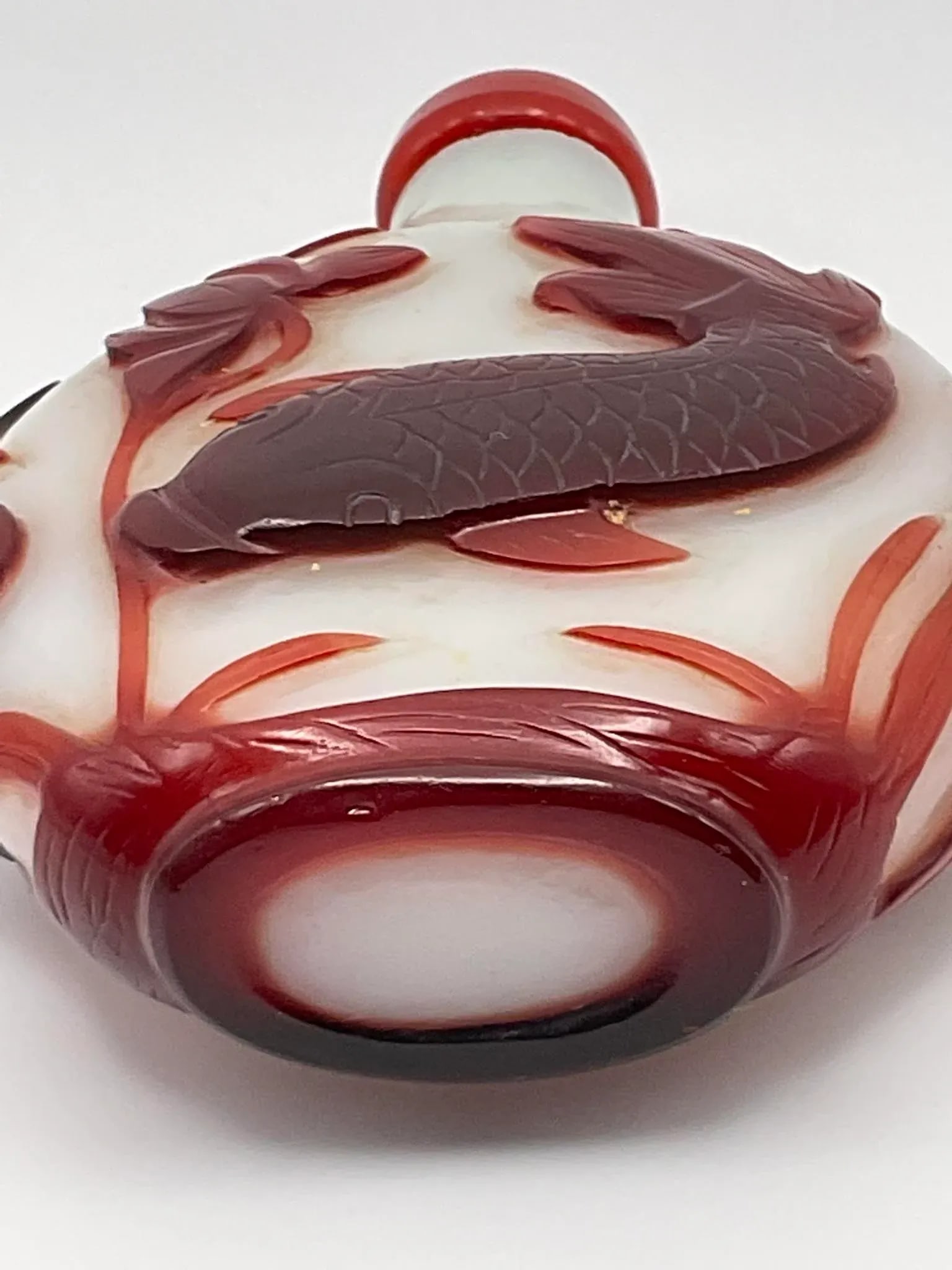 Early 20th Century Oversize Large Opaline Glass Snuff Bottle With Red Overlay of Fish Design - 10