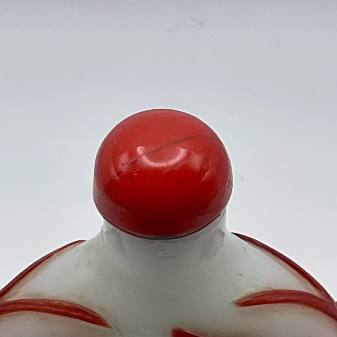 Early 20th Century Oversize Large Opaline Glass Snuff Bottle With Red Overlay of Fish Design - 9