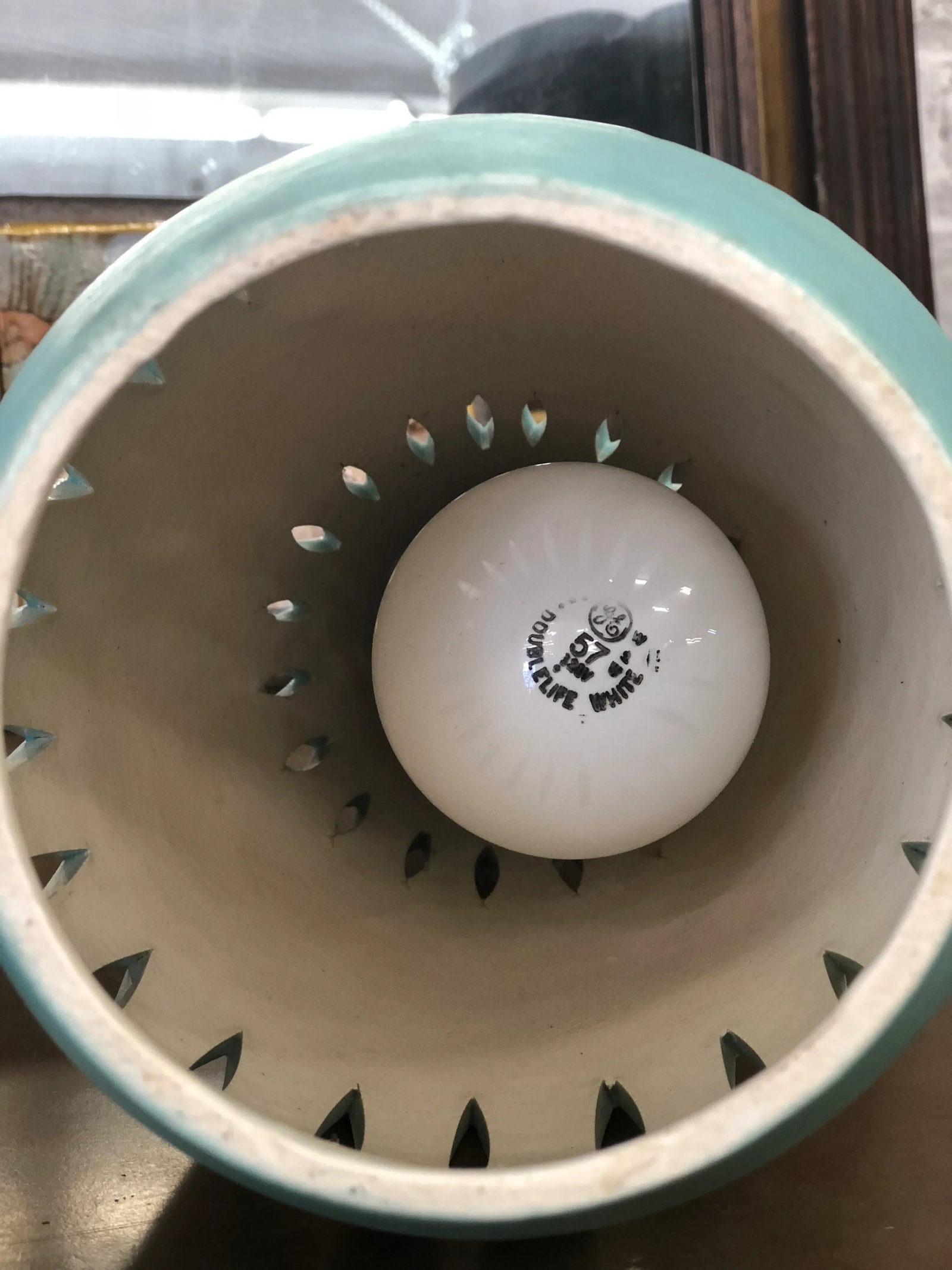 Retro Mid-Century Ceramic Pendant Light - 4