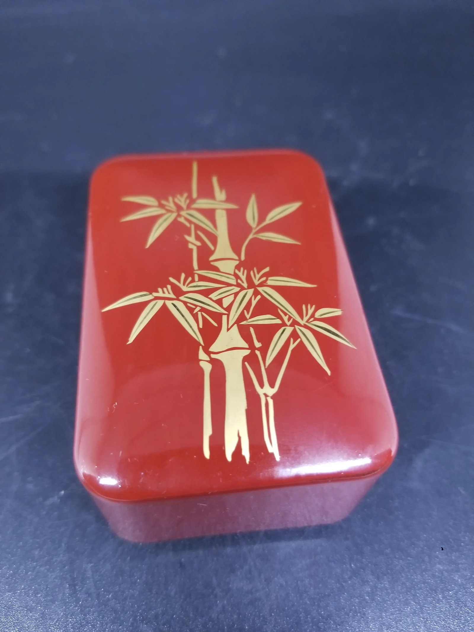 Vintage Brick Red & Gold Bamboo Lacquer Trinket Box Made in Japan - 4
