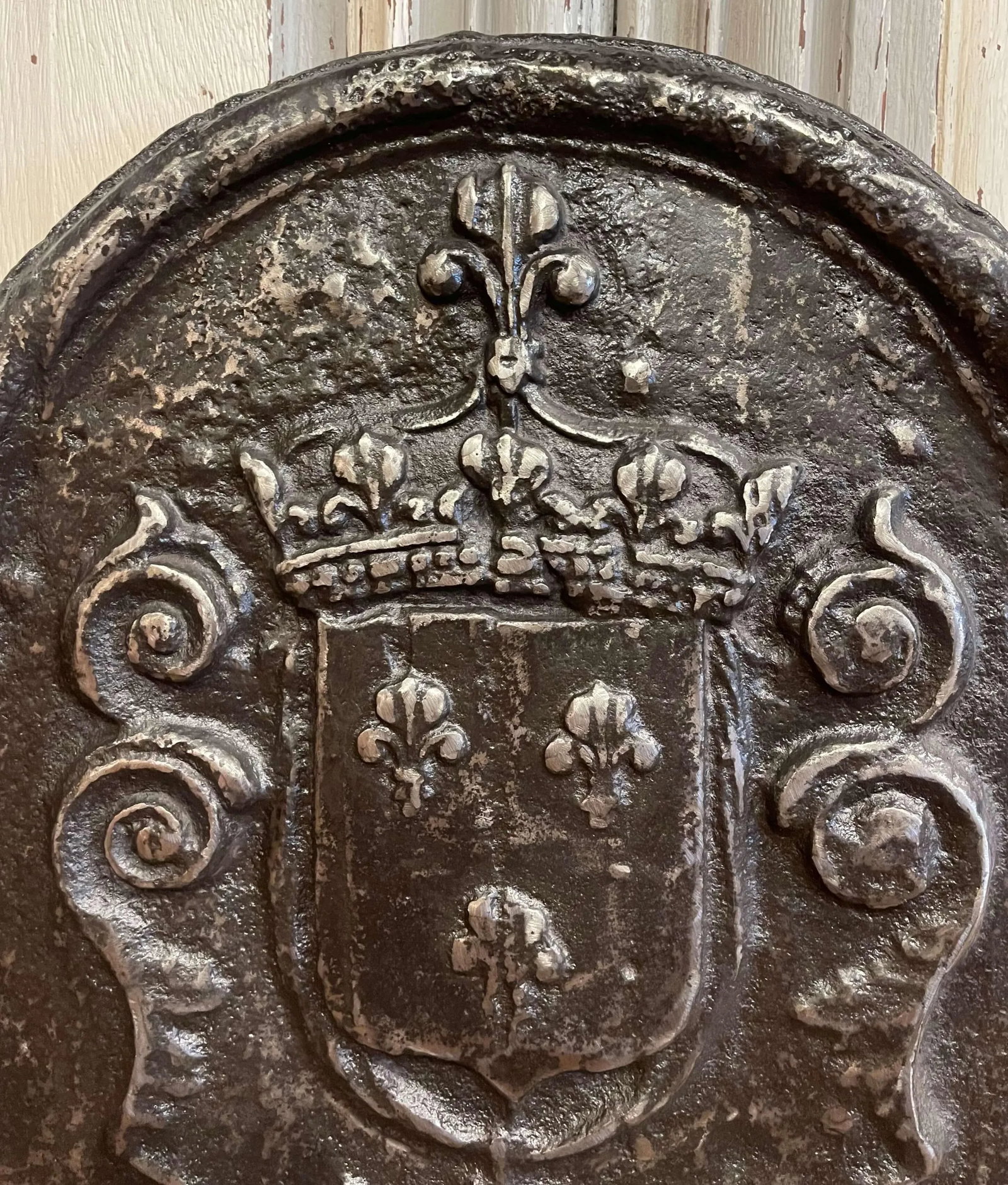 18th Century French Cast Iron Fireback With Royal Coat of Arms - 3