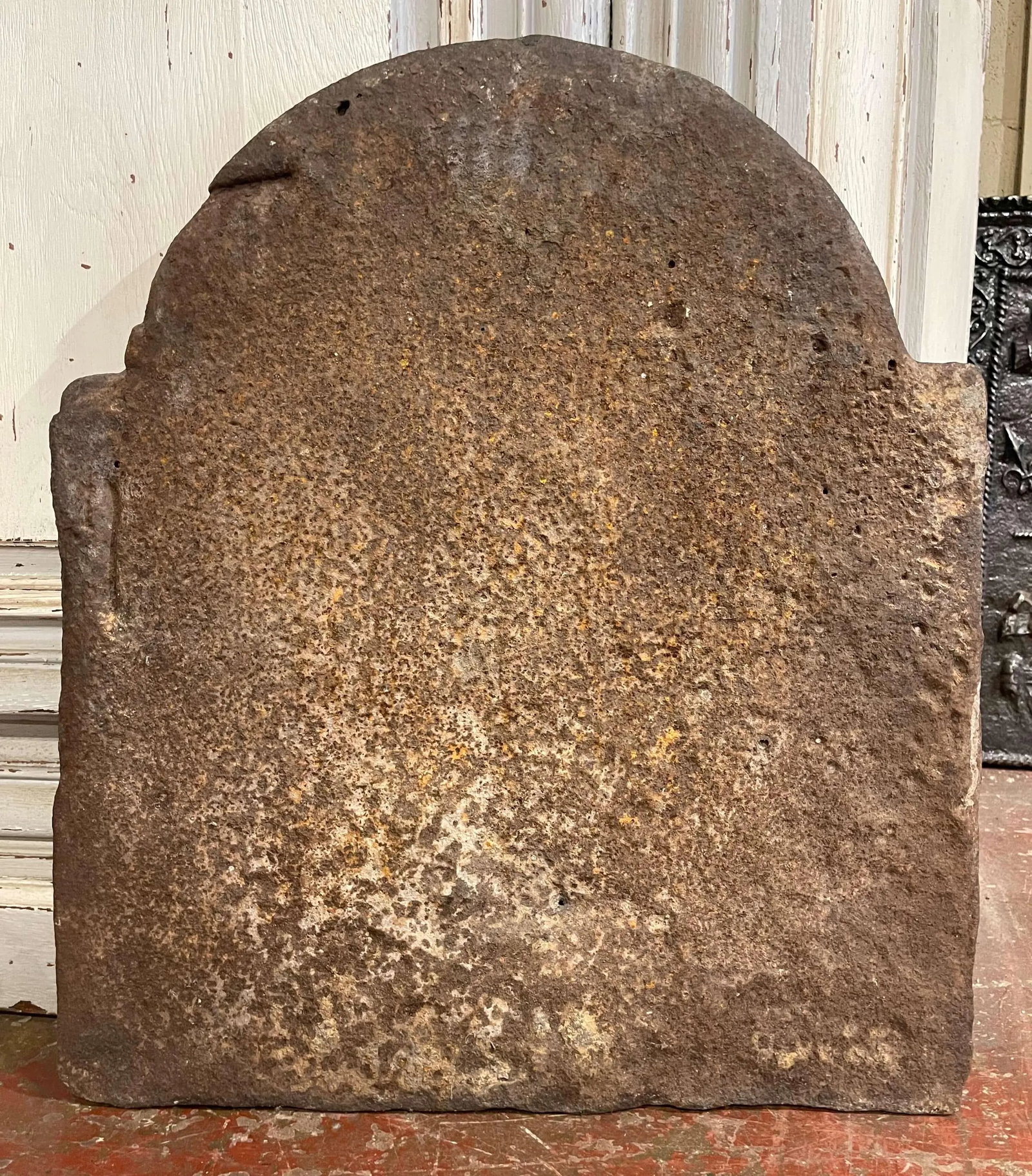 18th Century French Cast Iron Fireback With Royal Coat of Arms - 9