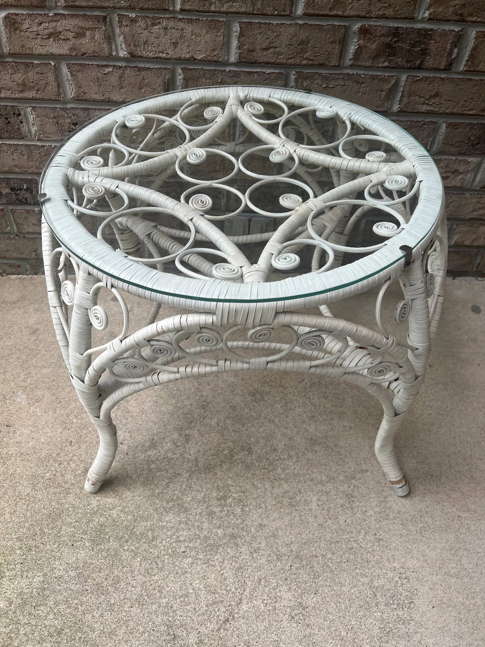 Vintage Rattan Fiddlehead White Wicker Peacock Fan Chair & Glass Top Table - 2
