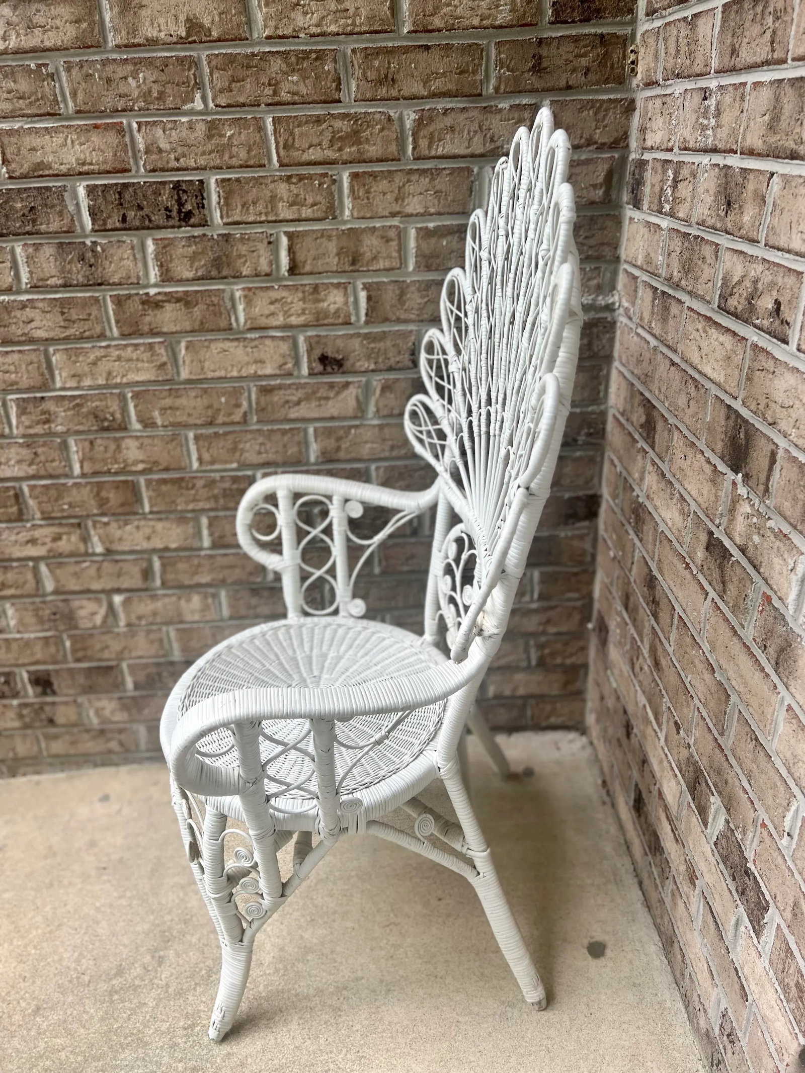 Vintage Rattan Fiddlehead White Wicker Peacock Fan Chair & Glass Top Table - 6