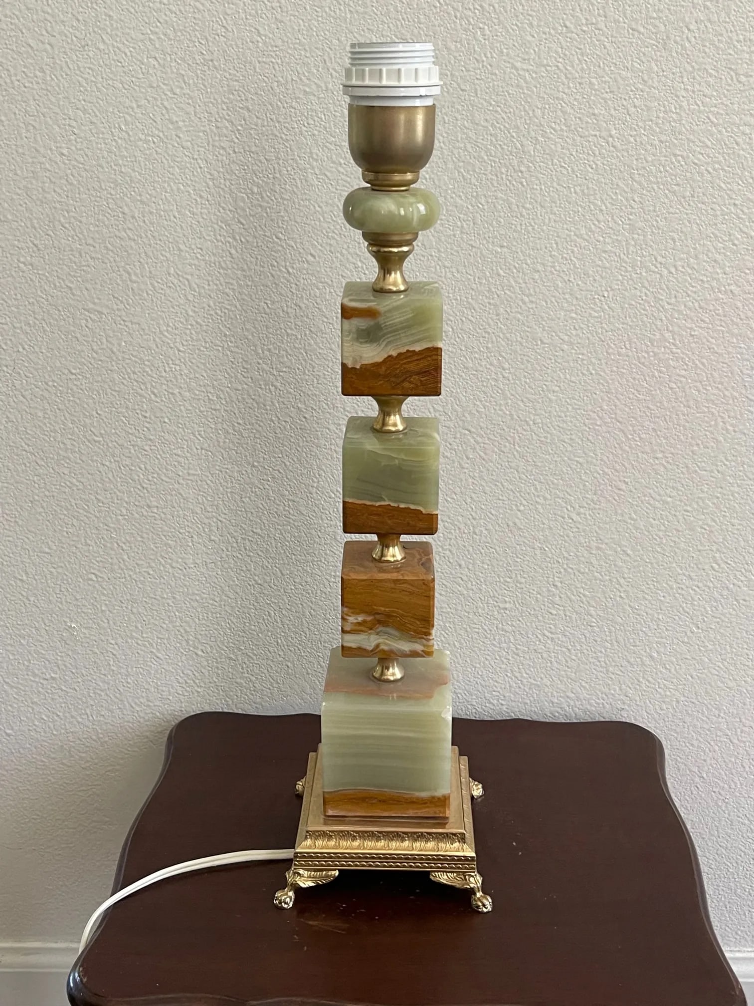 Mid Century Ornate Italian Onyx and Brass Table Lamp - 2