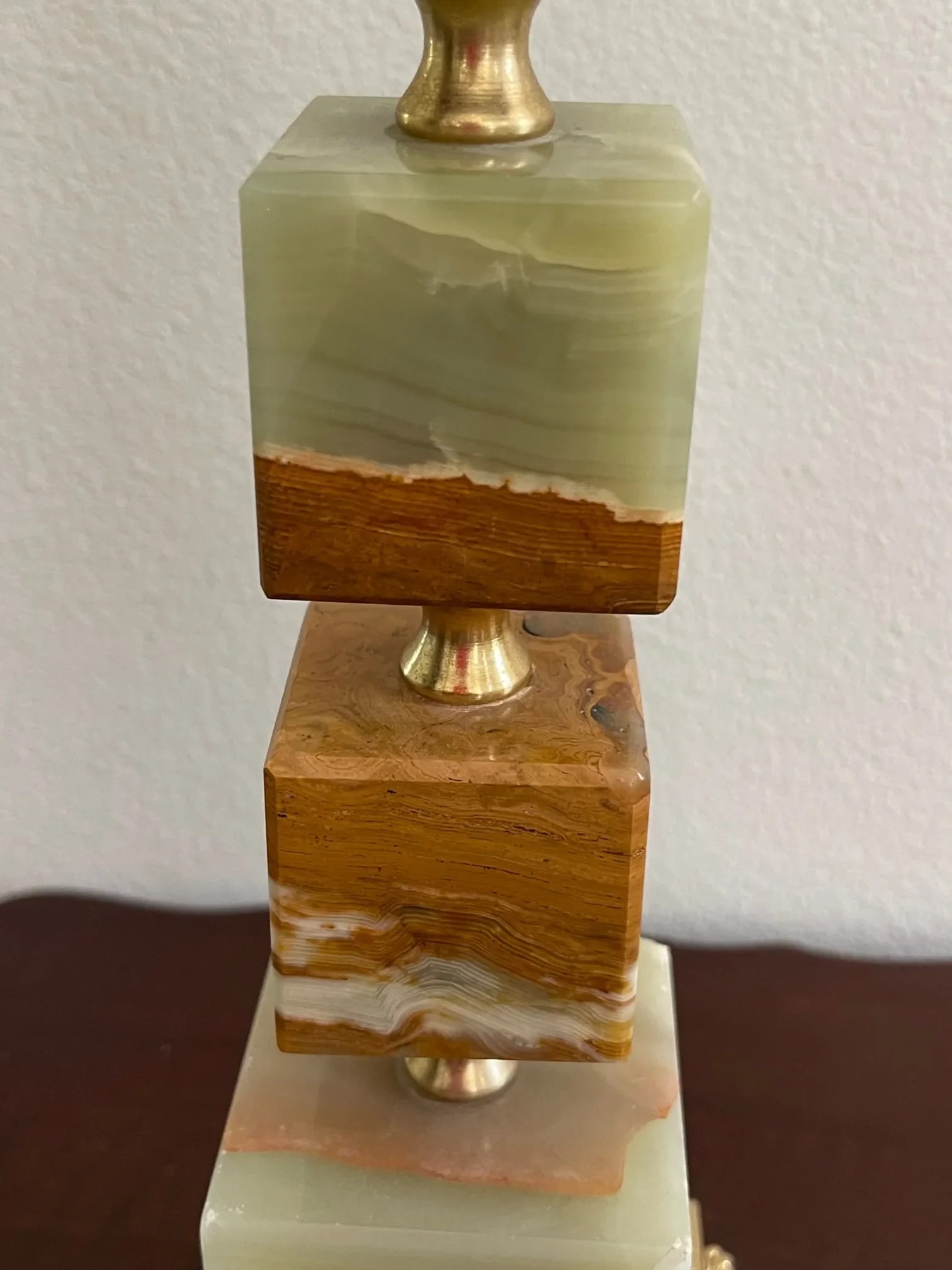 Mid Century Ornate Italian Onyx and Brass Table Lamp - 5