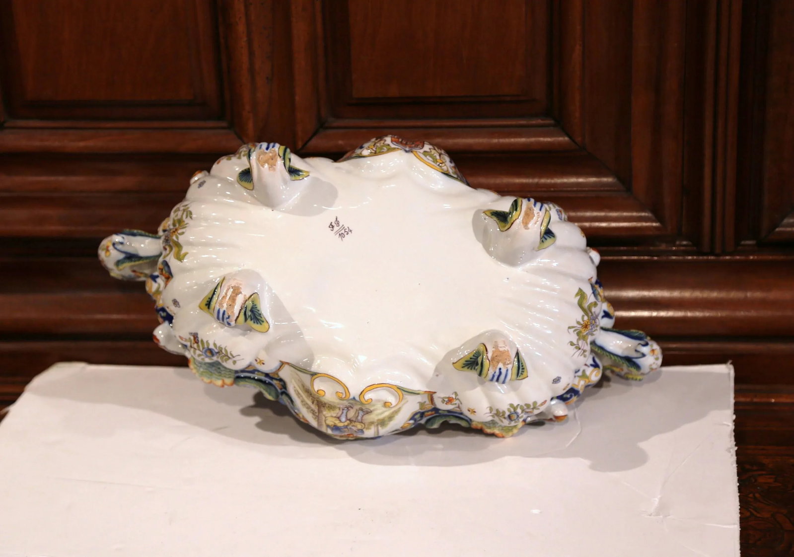 Large Early 20th Century French Hand-Painted Faience Jardiniere From Normandy - 10