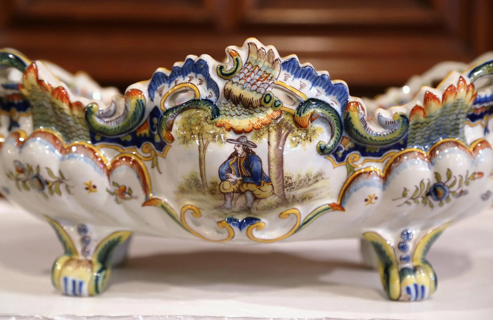 Large Early 20th Century French Hand-Painted Faience Jardiniere From Normandy - 5