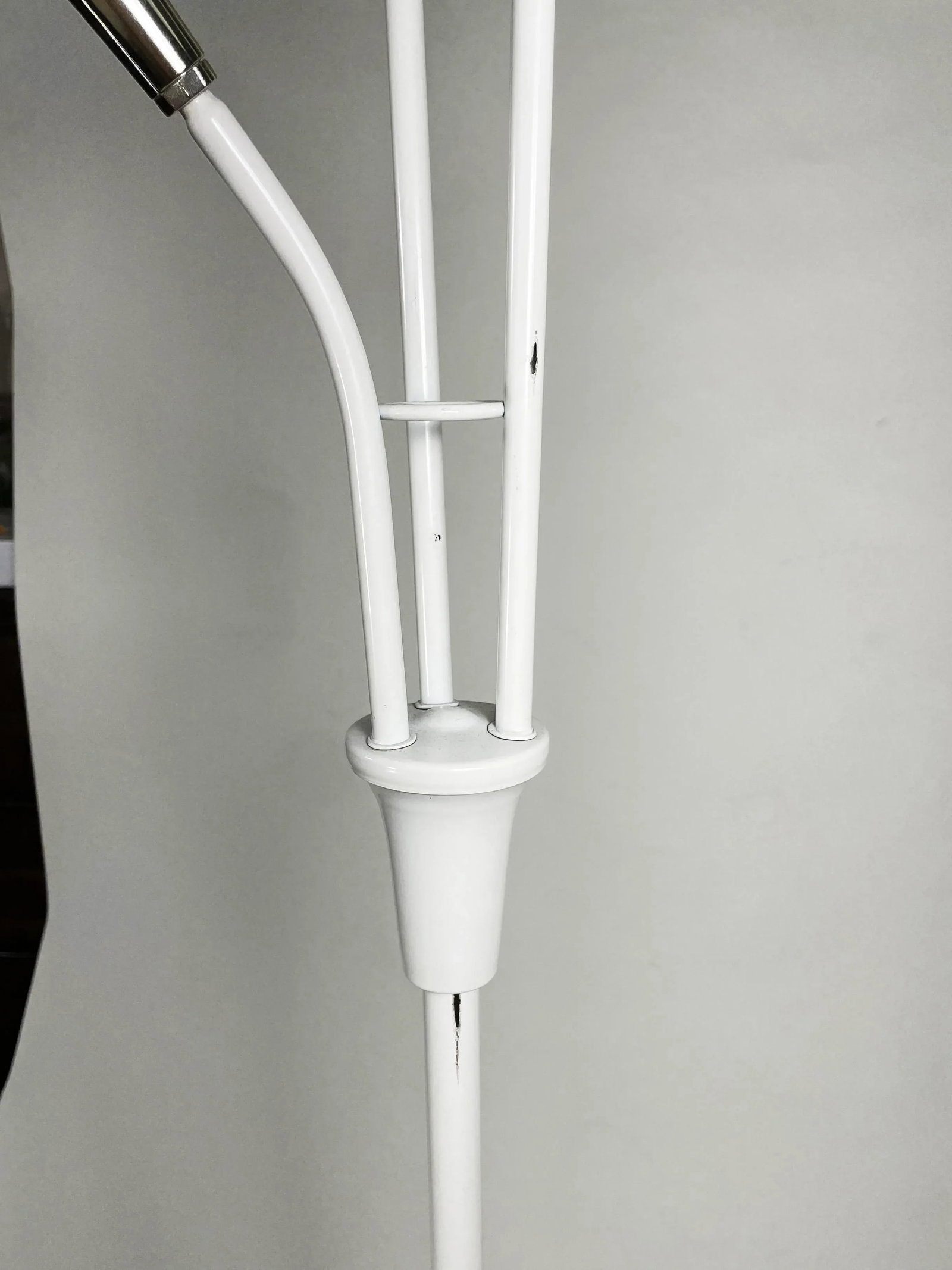 1950s Gerald Thurston Triennale Floor Lamp for Lightolier in White - 11