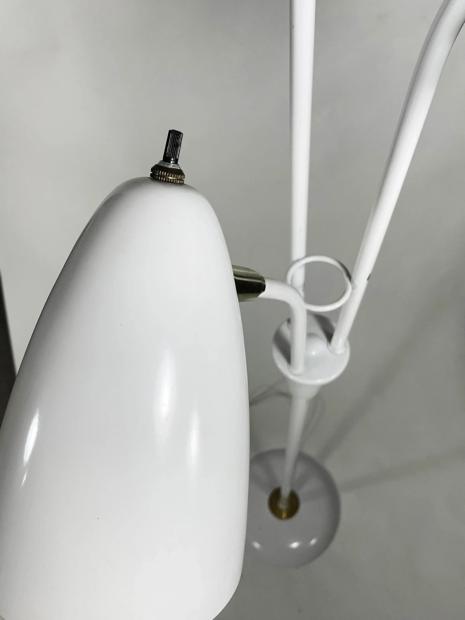 1950s Gerald Thurston Triennale Floor Lamp for Lightolier in White - 5