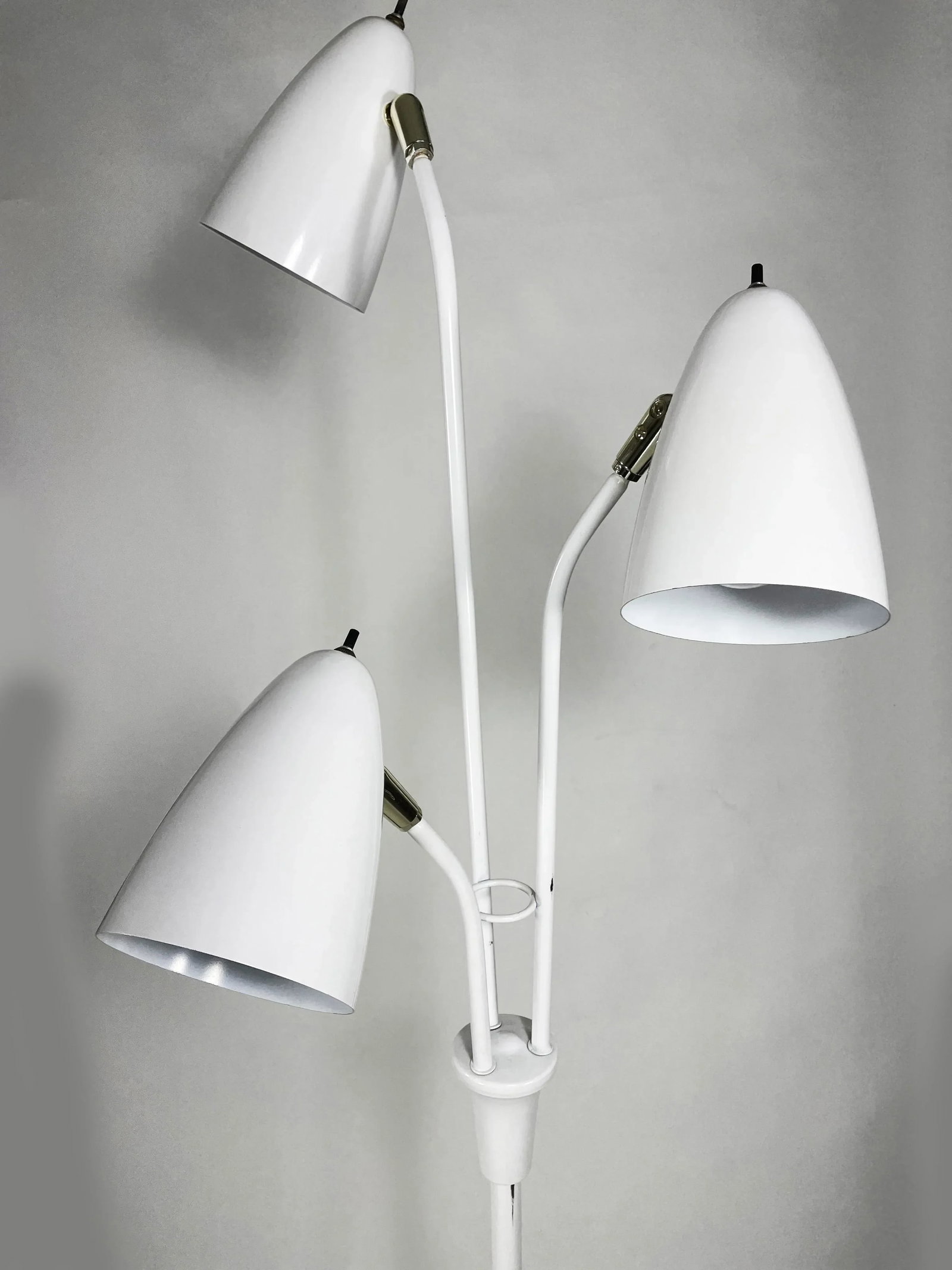 1950s Gerald Thurston Triennale Floor Lamp for Lightolier in White - 6