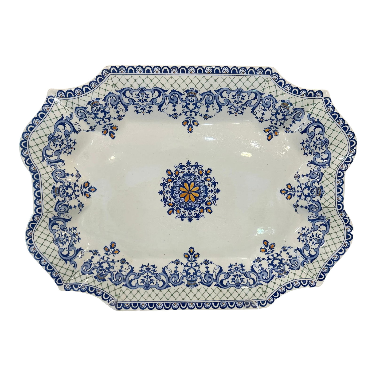 Vintage Gien Platter: This stunning large rectangular platter dates from the late-twentieth century. There is a beautiful lattice border that runs around the edges, the delicate floral pattern and scalloped edges make