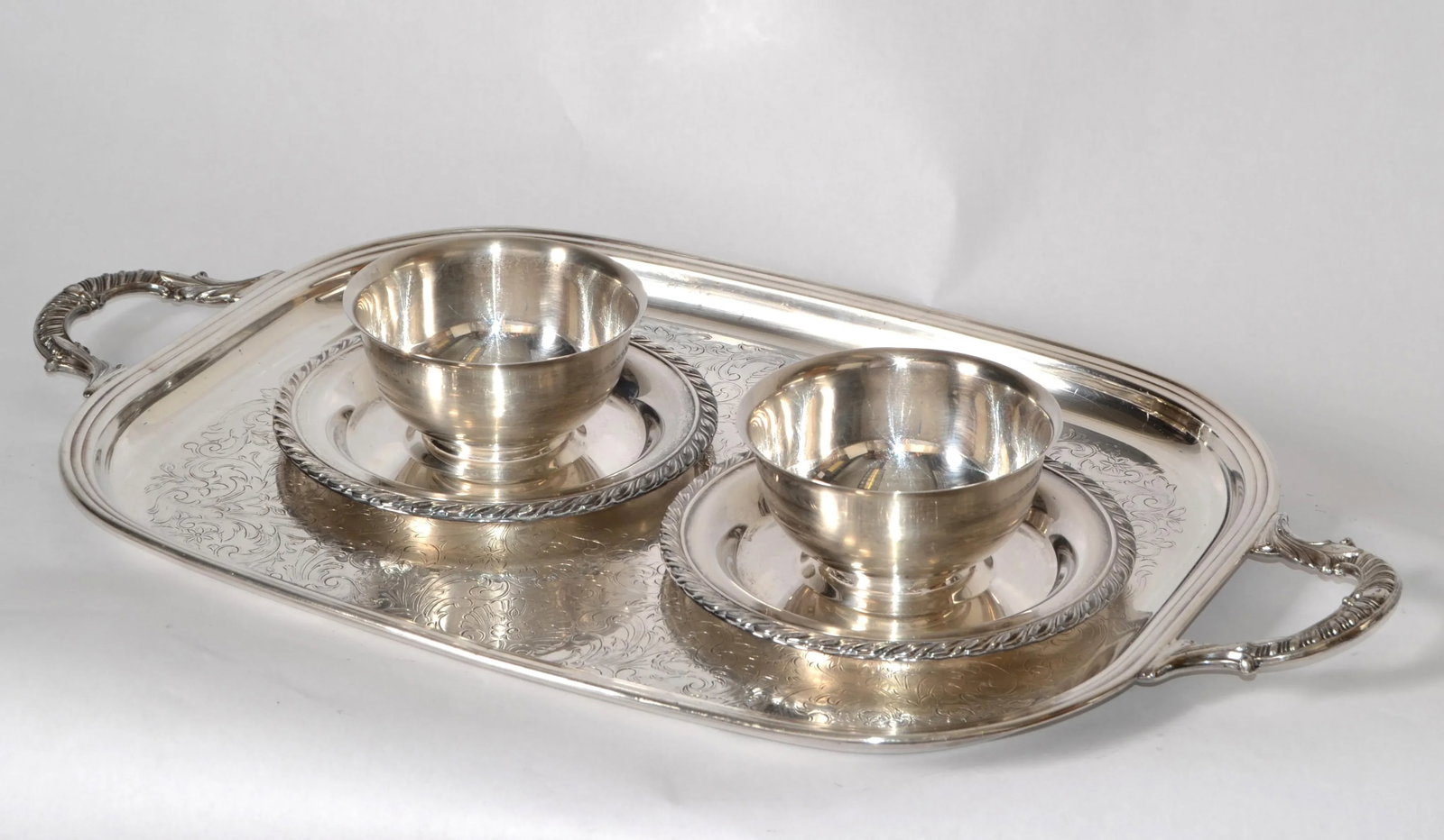 Mid-20th Century Pilgrim Victorian Silverplate Serving Platter Buttler Tray - 3