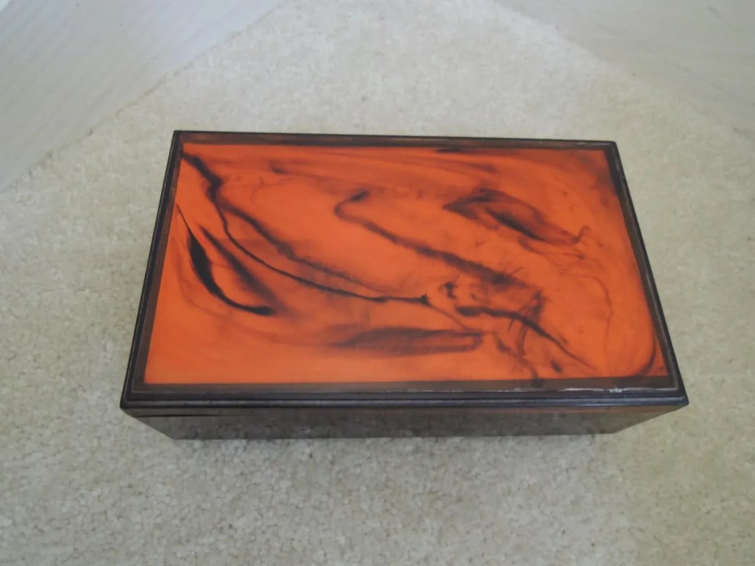 1960s Vintage Jewelry Box with Marbled Lid Hinged Compartment + 2 Mirrors - 3