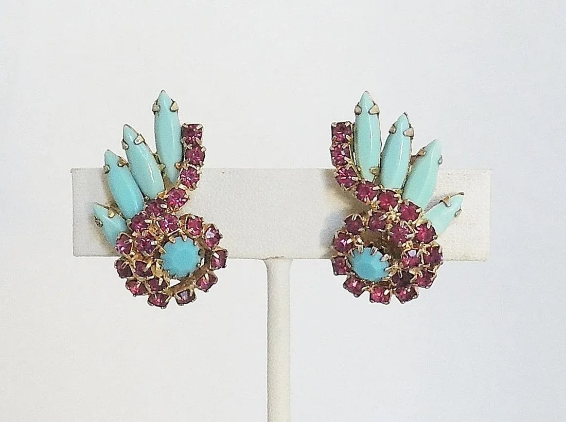 Vintage 1960s Faux-Turquoise & Faux-Ruby Rhinestone Earrings - 2 Pieces - 5