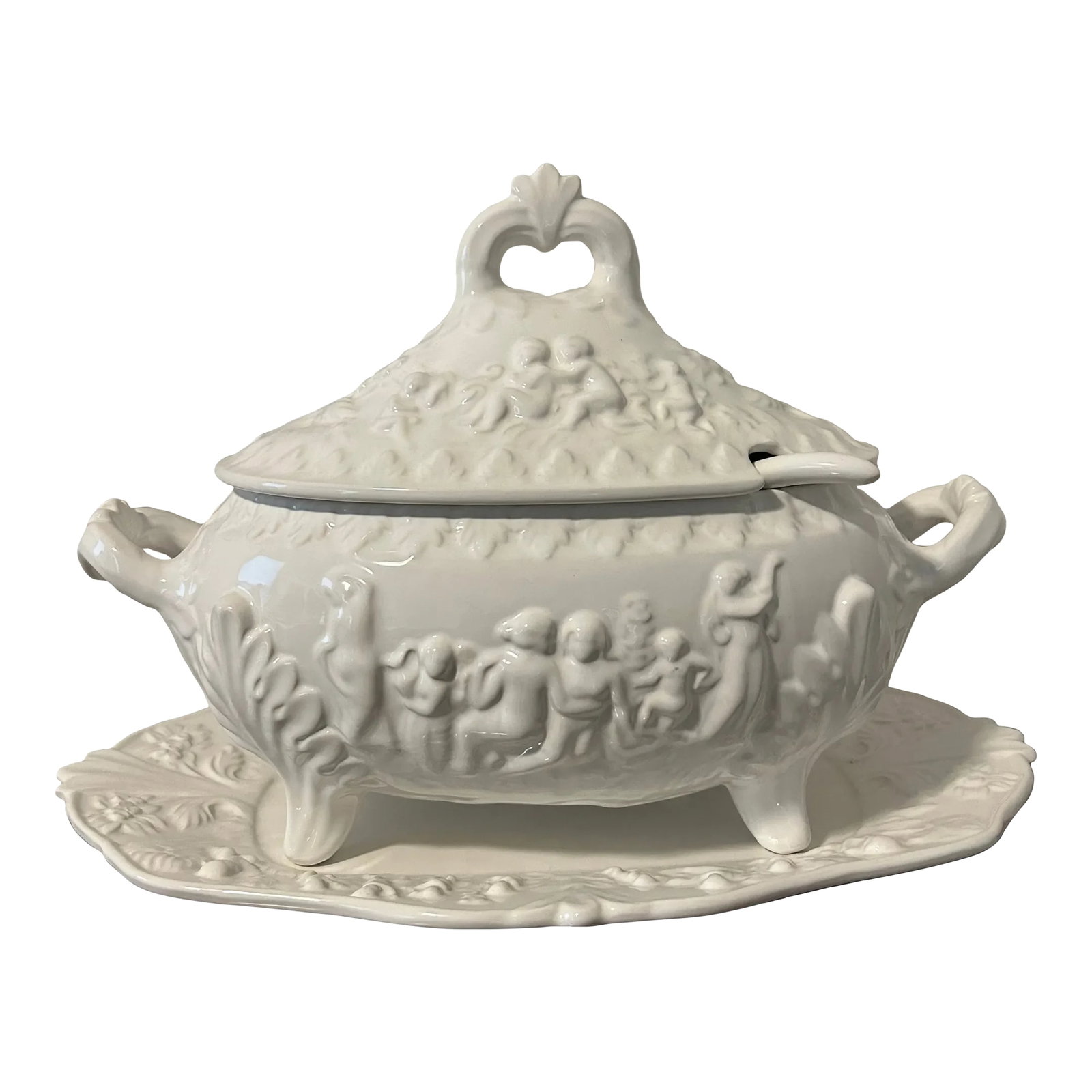 Vintage Loucarte of Portugal Ceramic Soup Tureen With Tray and Ladle- 4 Pieces: Unique Vintage Loucarte of Portugal Ceramic Soup Tureen With Tray and Ladle Intricate and Beautiful Raised Relief Dimensions: Tray: 18" Length x 11-1/2" Wide Tureen with Lid: 11" Tall x 16" Long x