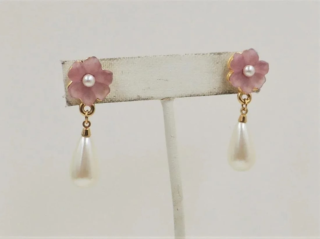 Vintage Circa 1990 Napier Resin Flowers & Faux-Pearl Pierced Earrings - 2 Pieces - 5