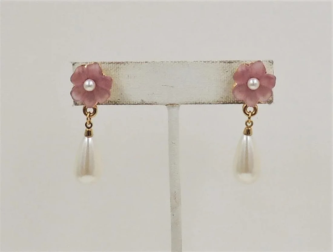 Vintage Circa 1990 Napier Resin Flowers & Faux-Pearl Pierced Earrings - 2 Pieces - 6