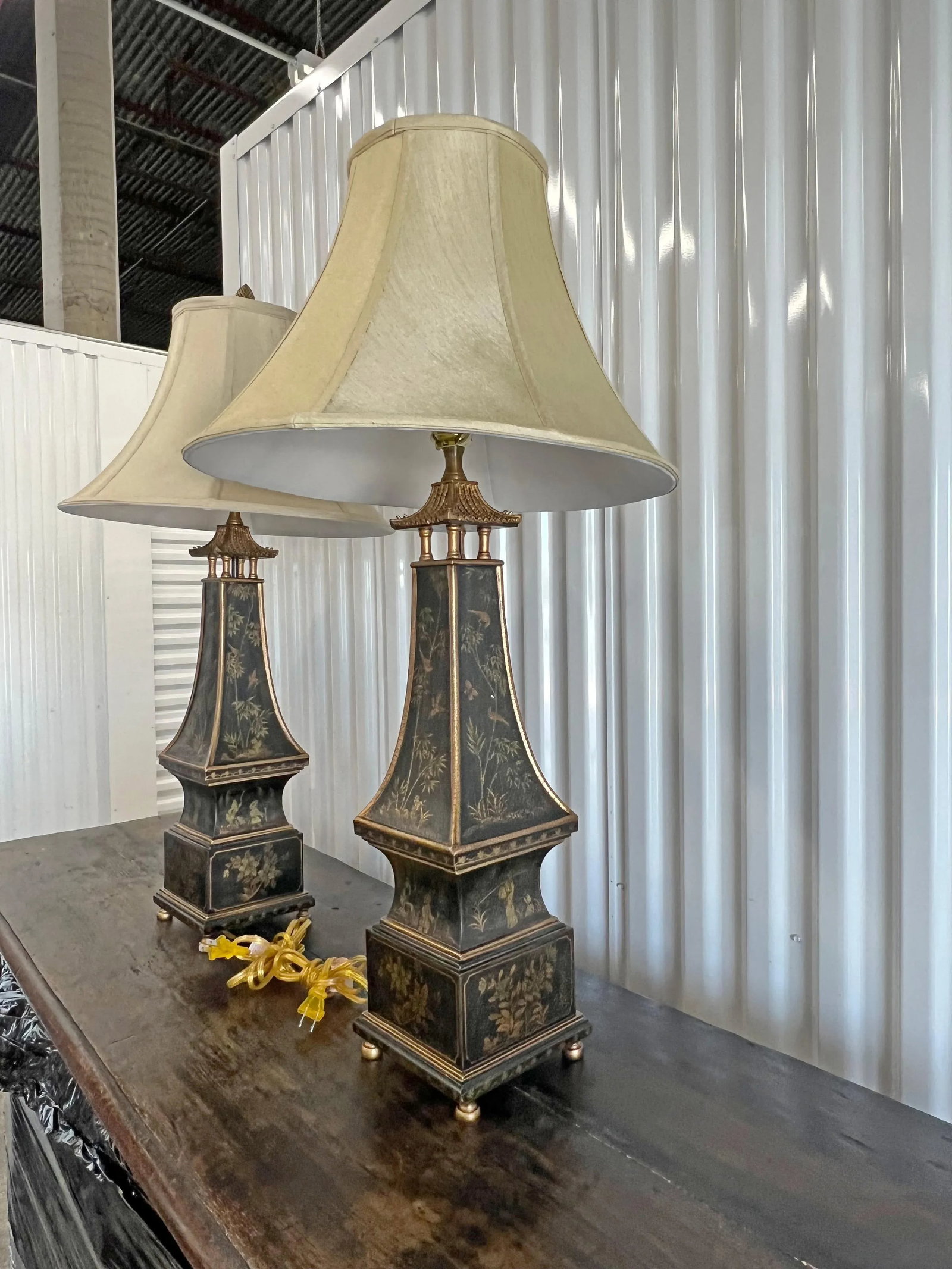 21st Century Chinoiserie Tole Pagoda Lamps - a Pair - 5