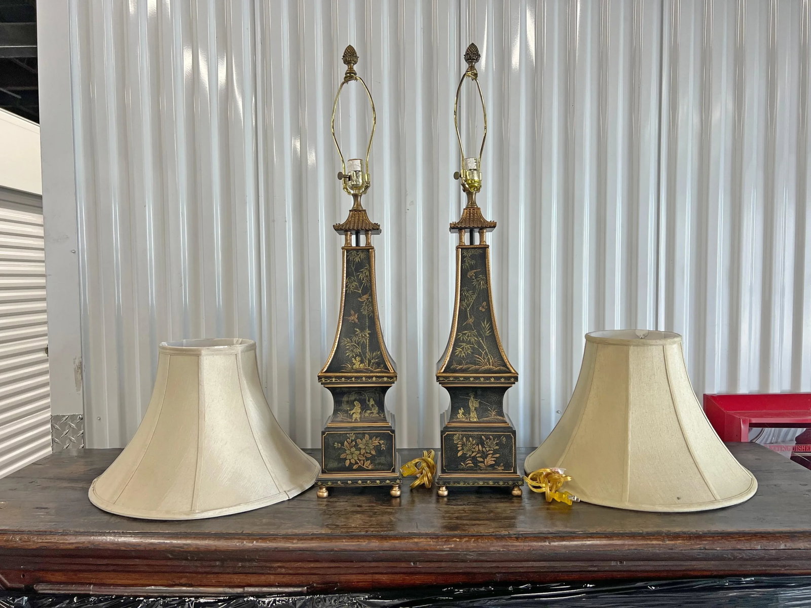21st Century Chinoiserie Tole Pagoda Lamps - a Pair - 7