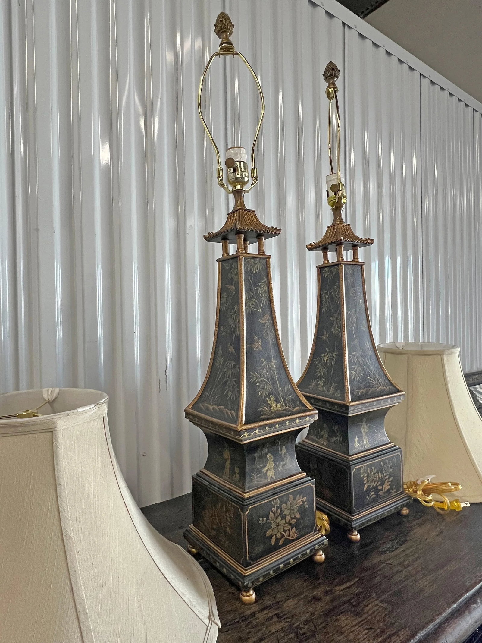 21st Century Chinoiserie Tole Pagoda Lamps - a Pair - 8