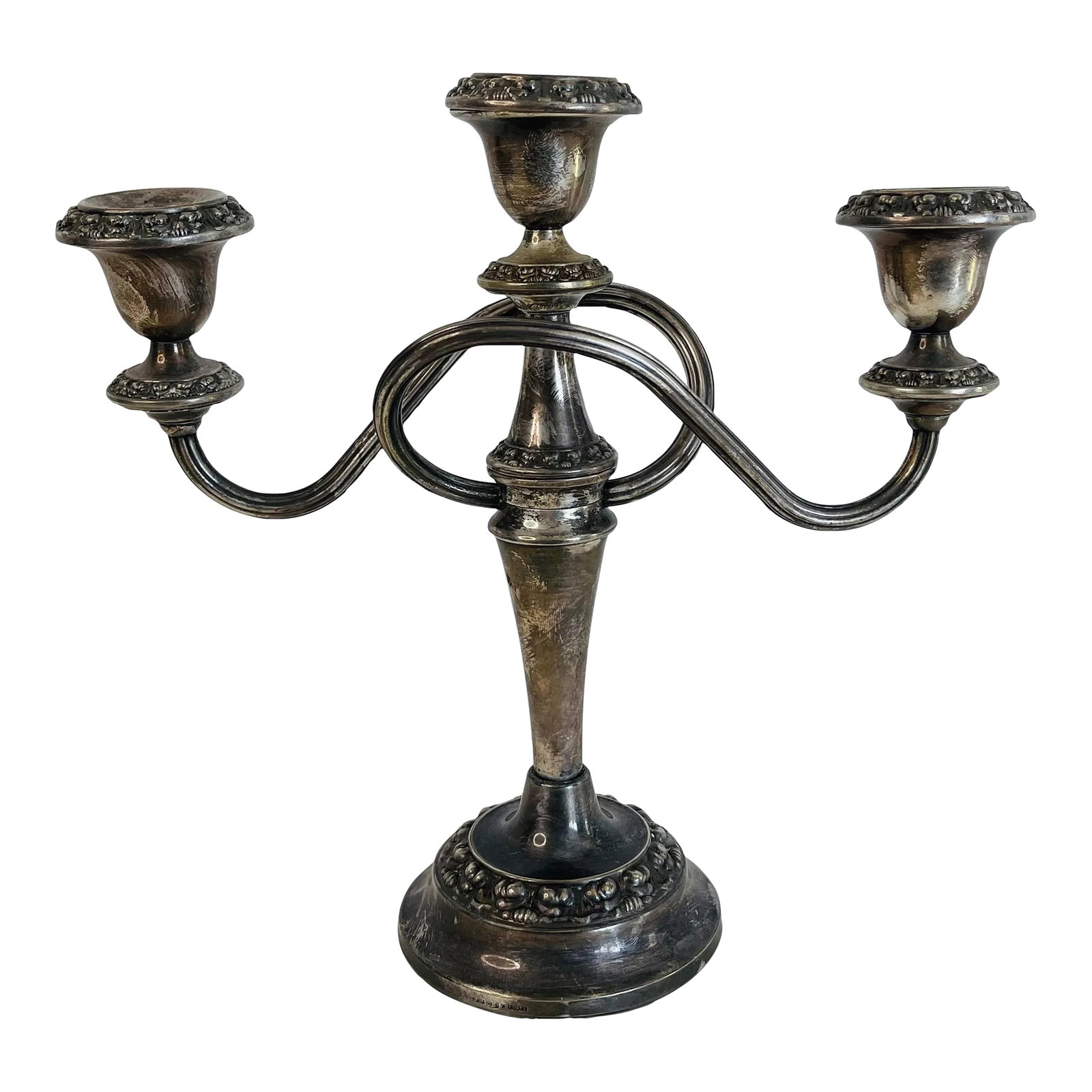 Antique Art Nouveau Style English Silver-Plate 3 Arm Candelabra: Antique Art Nouveau Style English Silver-Plate 3-Arm Candelabra Elegant and timeless, this English silver-plated 3-arm candelabra showcases the graceful curves and organic design influences