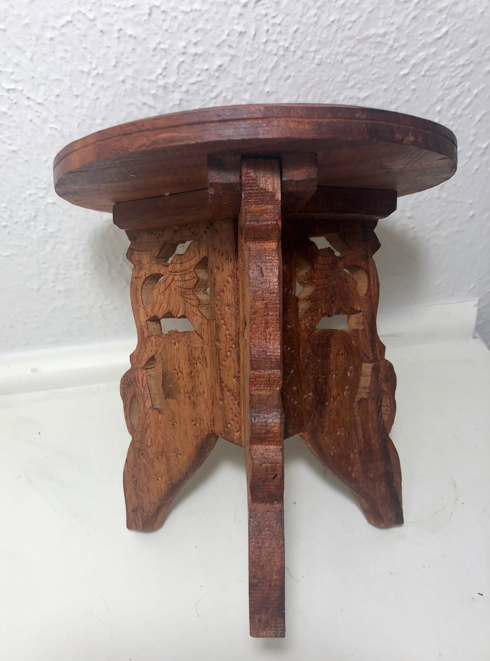Mid-Century Anglo-Indian Small Hand Carved Floral Folding Table - 11