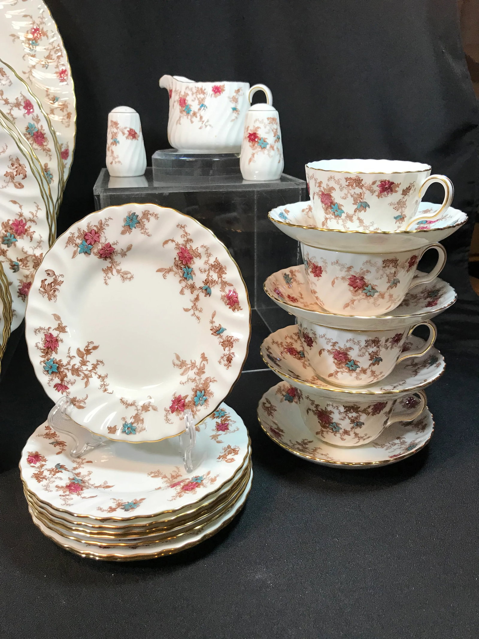 1950s Minton Ancestral Bone China Wreath Backstrap, 46 Pieces - 4