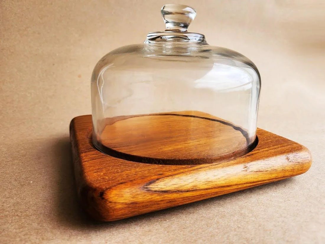 1970s Square Teak Wood Charcuterie Board With Glass Cloche - 3