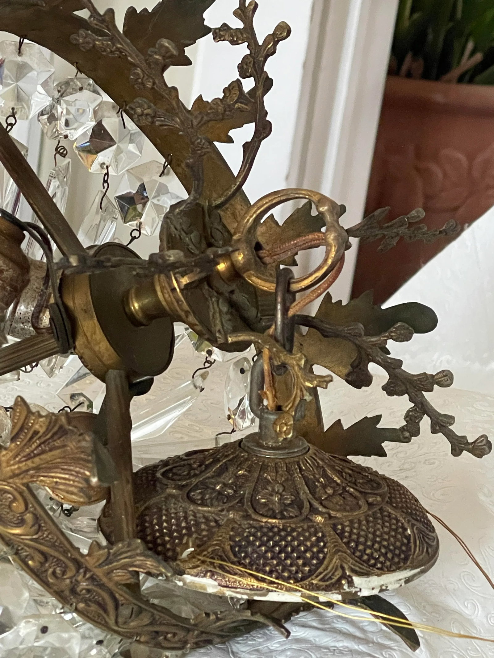 Vintage Cast Brass and Crystal Basket Chandelier With 3 Lights - 7