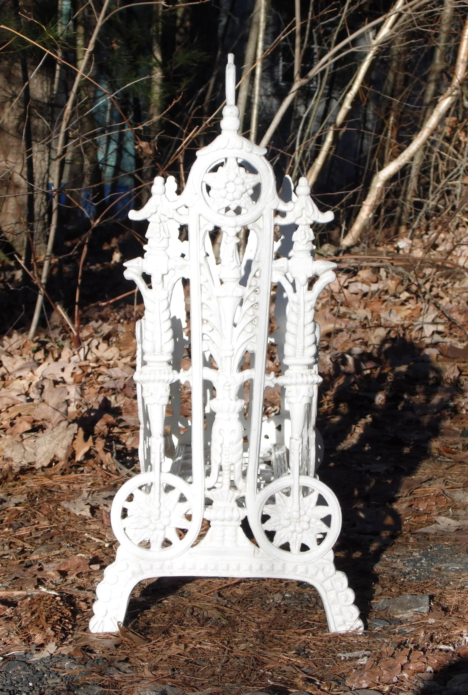 Antique Victorian Cast Iron Magazine Rack Vintage Sheet Music Stand - 3