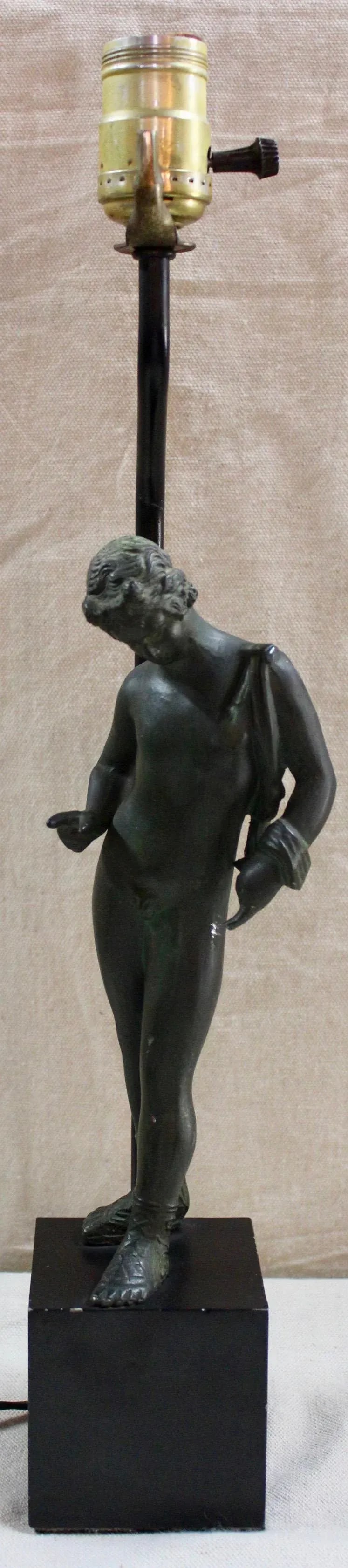 Neoclassical Narcissus Bronze Lamp - 2