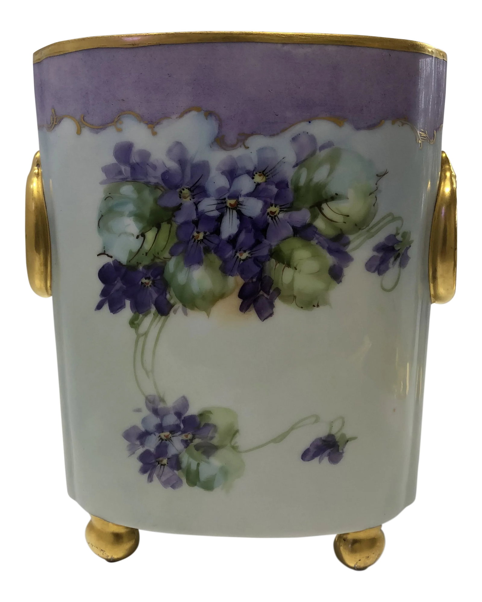 Early 20th Century Antique Limoges by William Guerin Vase: Attractive antique William Guerin & Co Limoges porcelain vase. Condition: Alterations: Original Condition Unaltered Imperfections: Some Imperfections Condition Notes: Amazing Origin: France Creator: