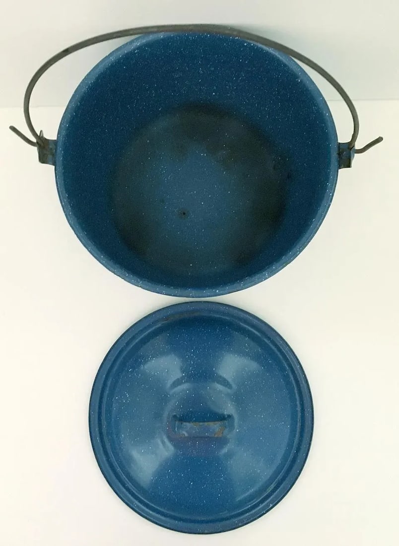 1950s Vintage Blue Enamelware Pot - 2