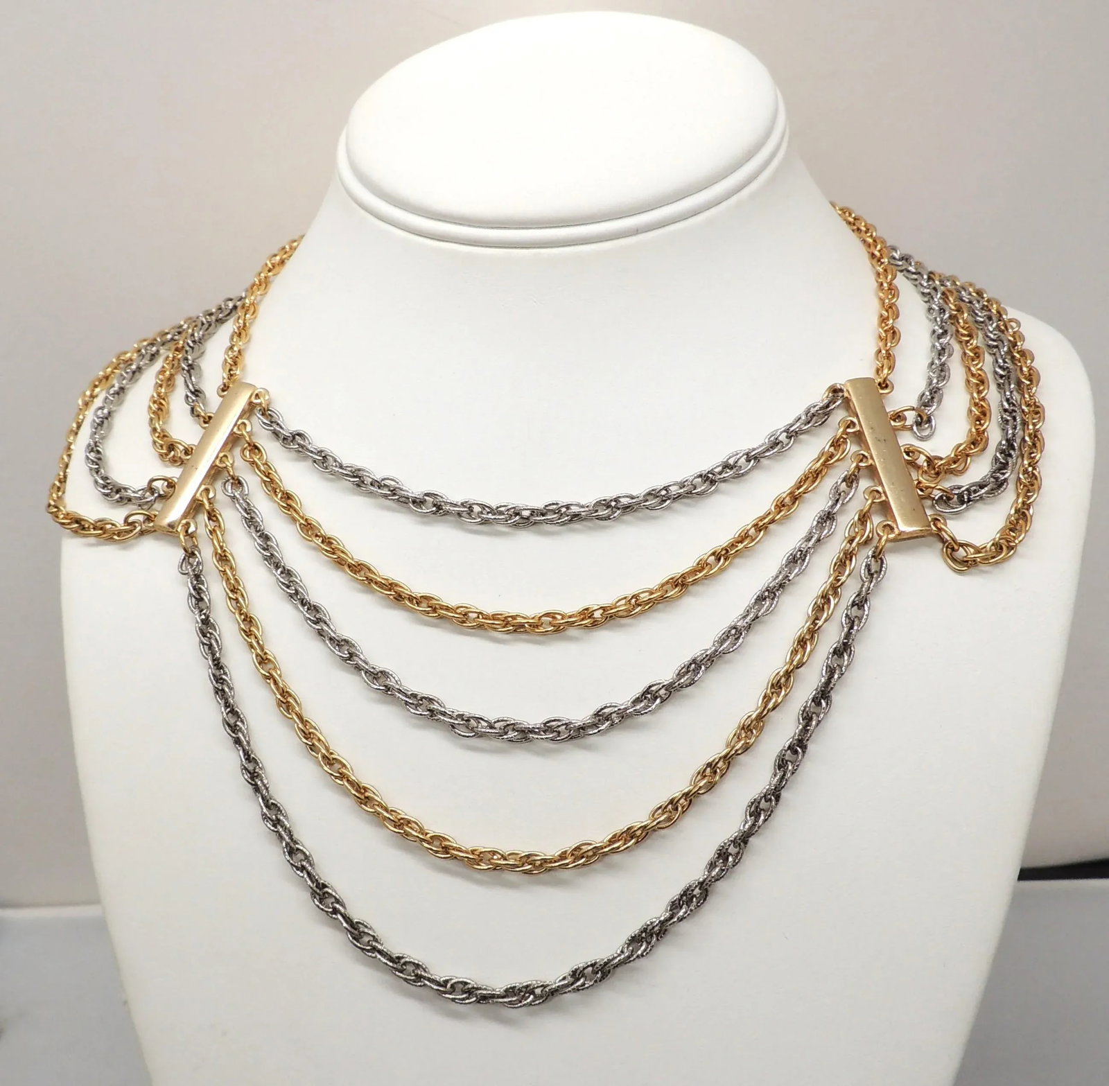 Vintage 1970s Signed Napier Goldtone & Rhodium Plated Festoon Necklace - 2