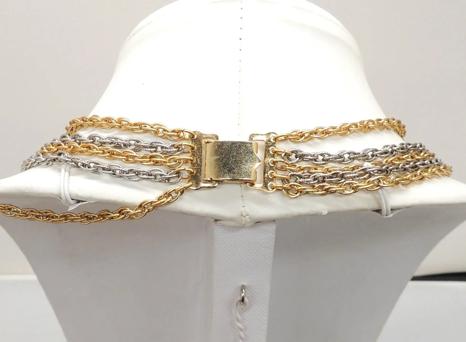 Vintage 1970s Signed Napier Goldtone & Rhodium Plated Festoon Necklace - 4