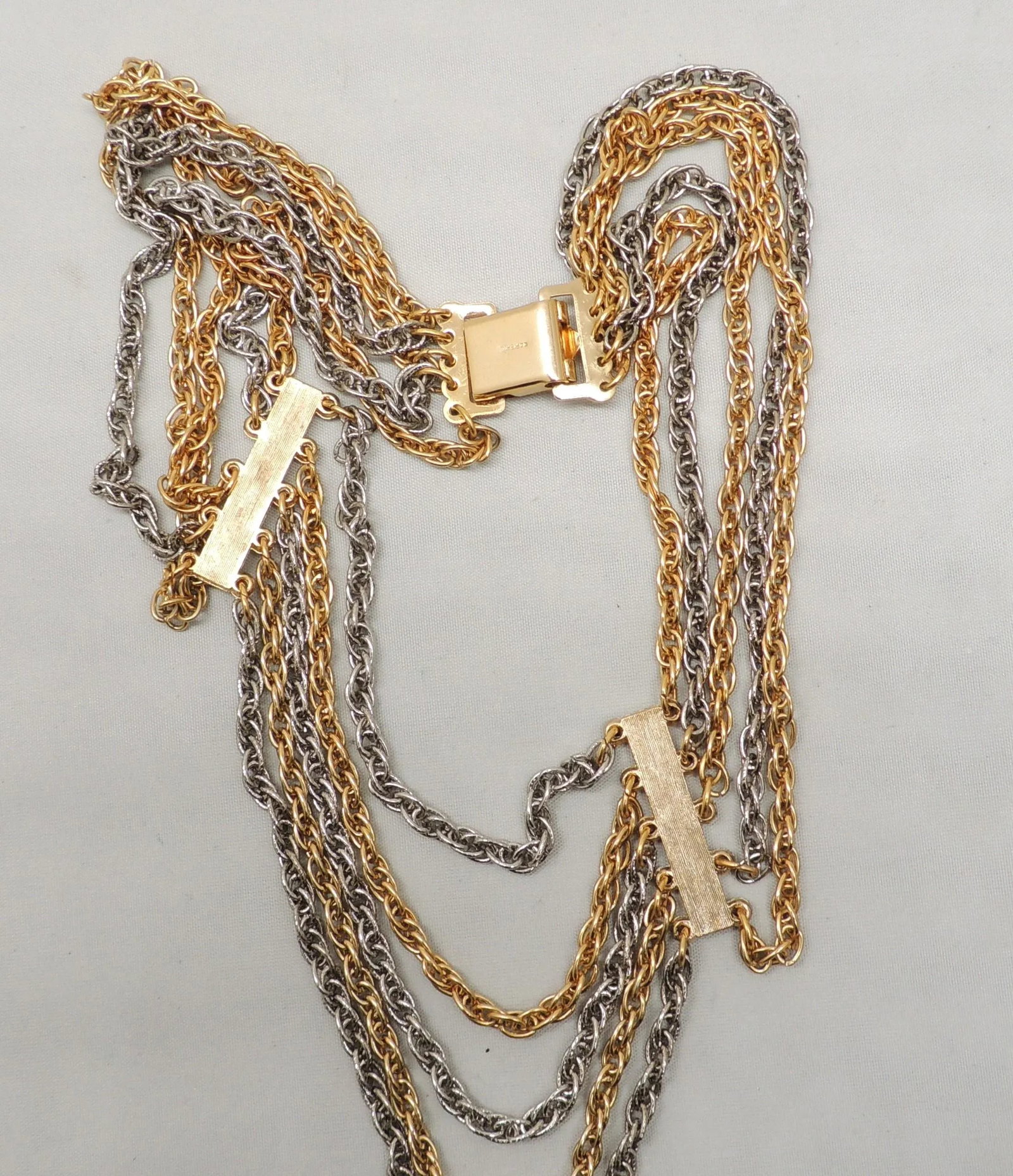 Vintage 1970s Signed Napier Goldtone & Rhodium Plated Festoon Necklace - 8