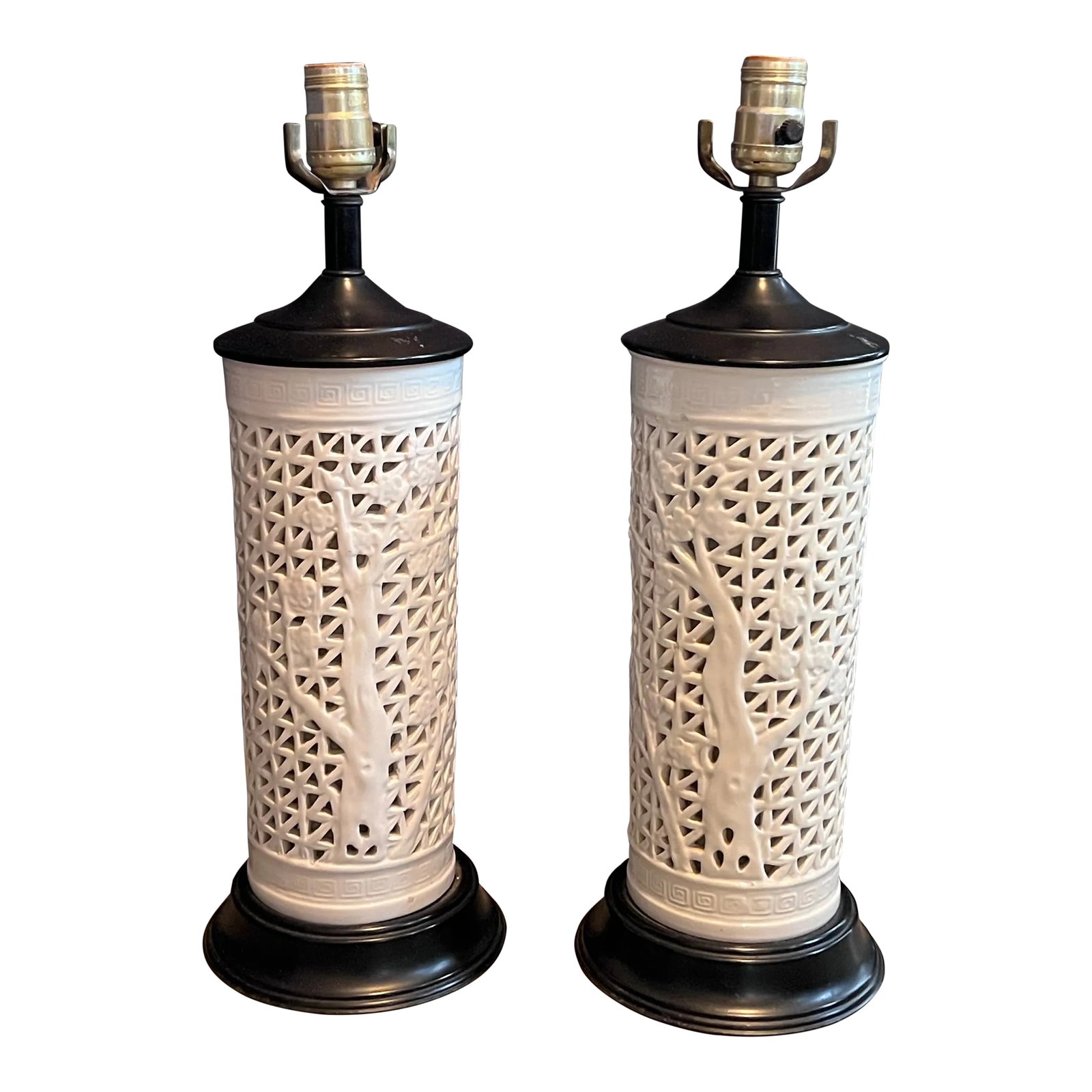 Vintage Chinese Blanc deChine White Ceramic Lamps Wood Base; Set of Two: Beautiful set of Vintage Reticulated Chinese Blanc deChine White Ceramic Lamps Wood Base; Set of Two Condition: Alterations: Original Condition Unaltered Imperfections: Some Imperfections Condition No