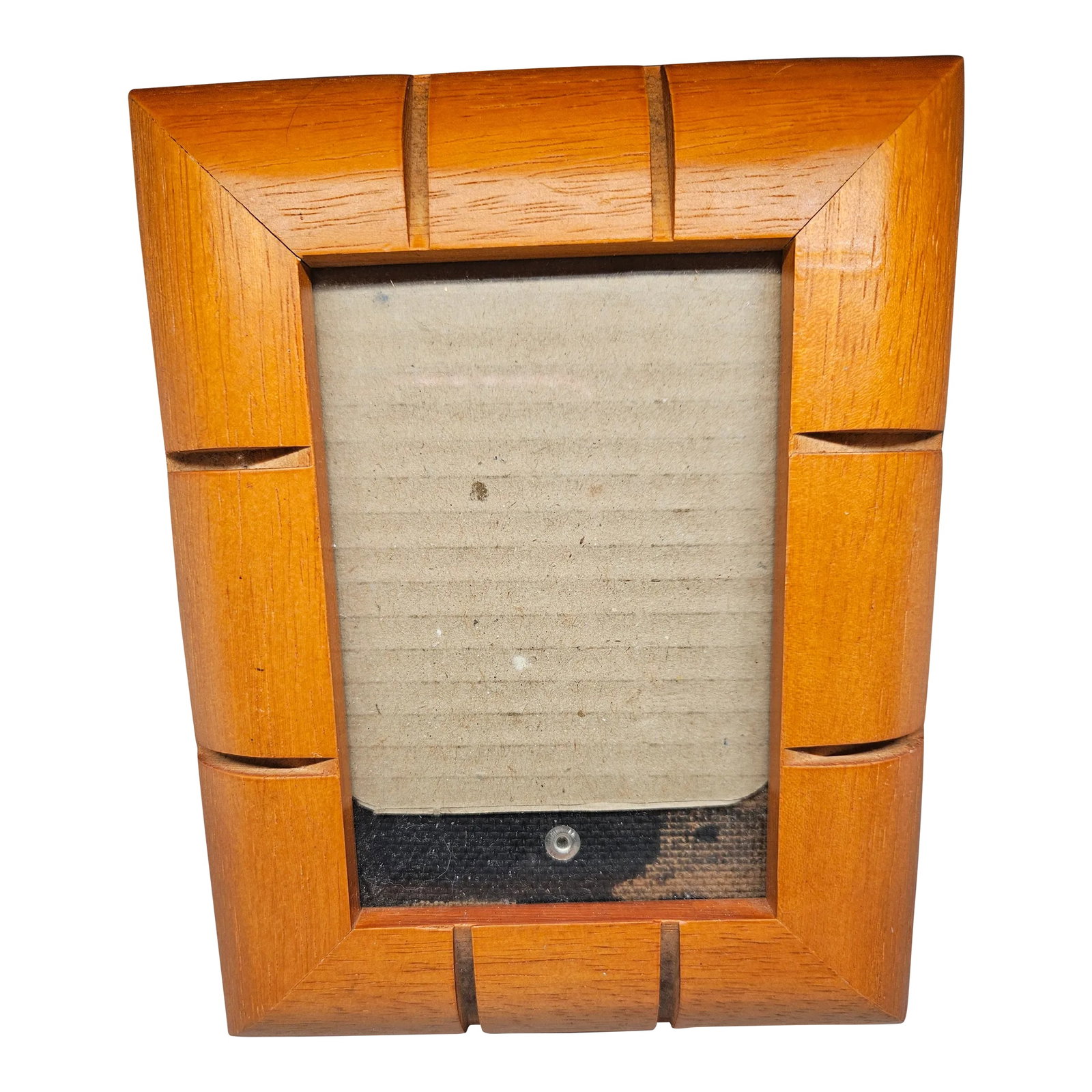 Vintage Beechwood Picture Frame, 3*4.5: Vintage Beechwood Picture Frame, 3*4.5 Condition: Alterations: Original Condition Unaltered Imperfections: Some Imperfections Condition Notes: Age, Vintage Origin: Thailand Materials & Techniq