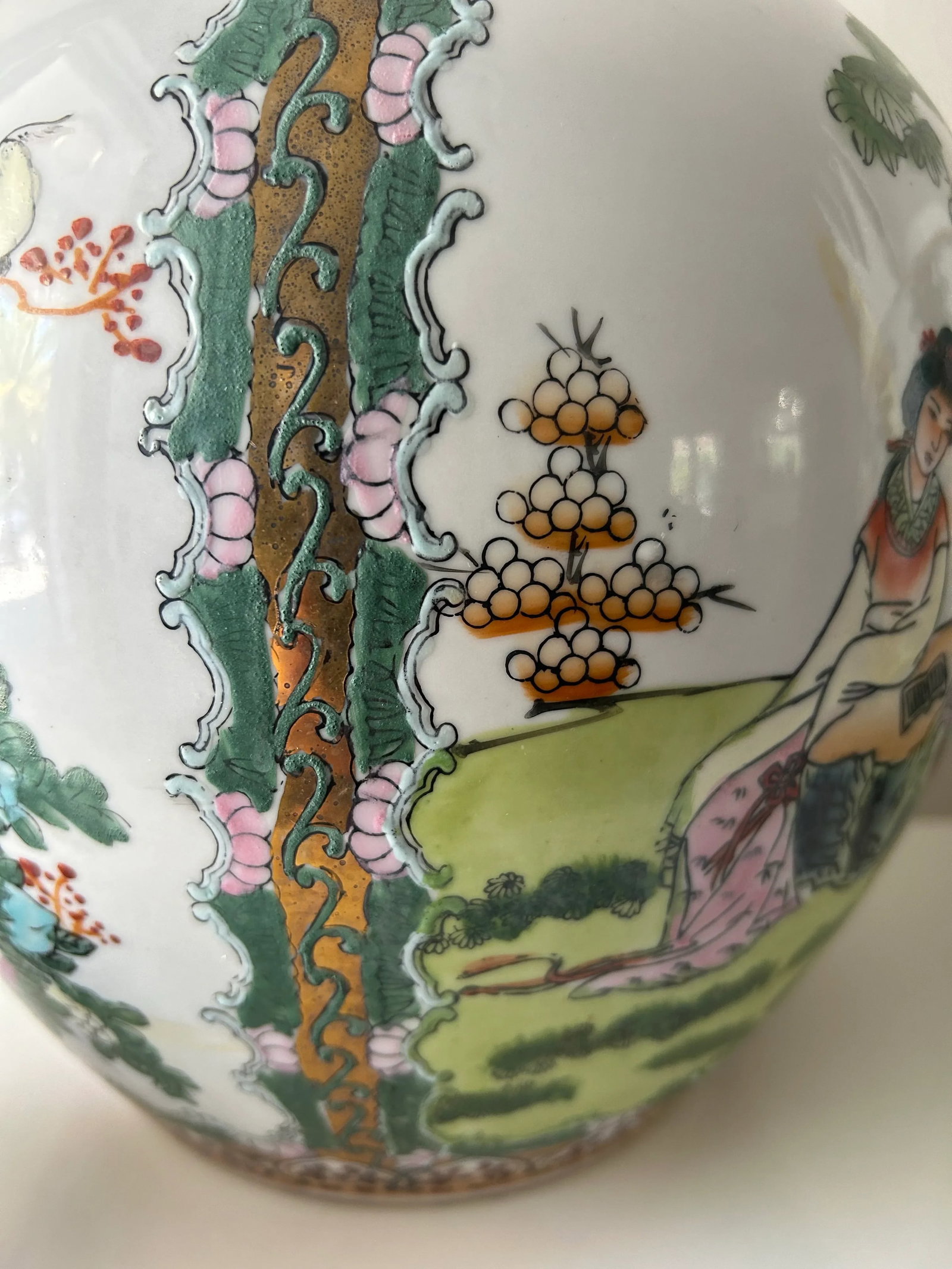 Pair of Vintage Famille Rose Lidded Ginger Jars - 5