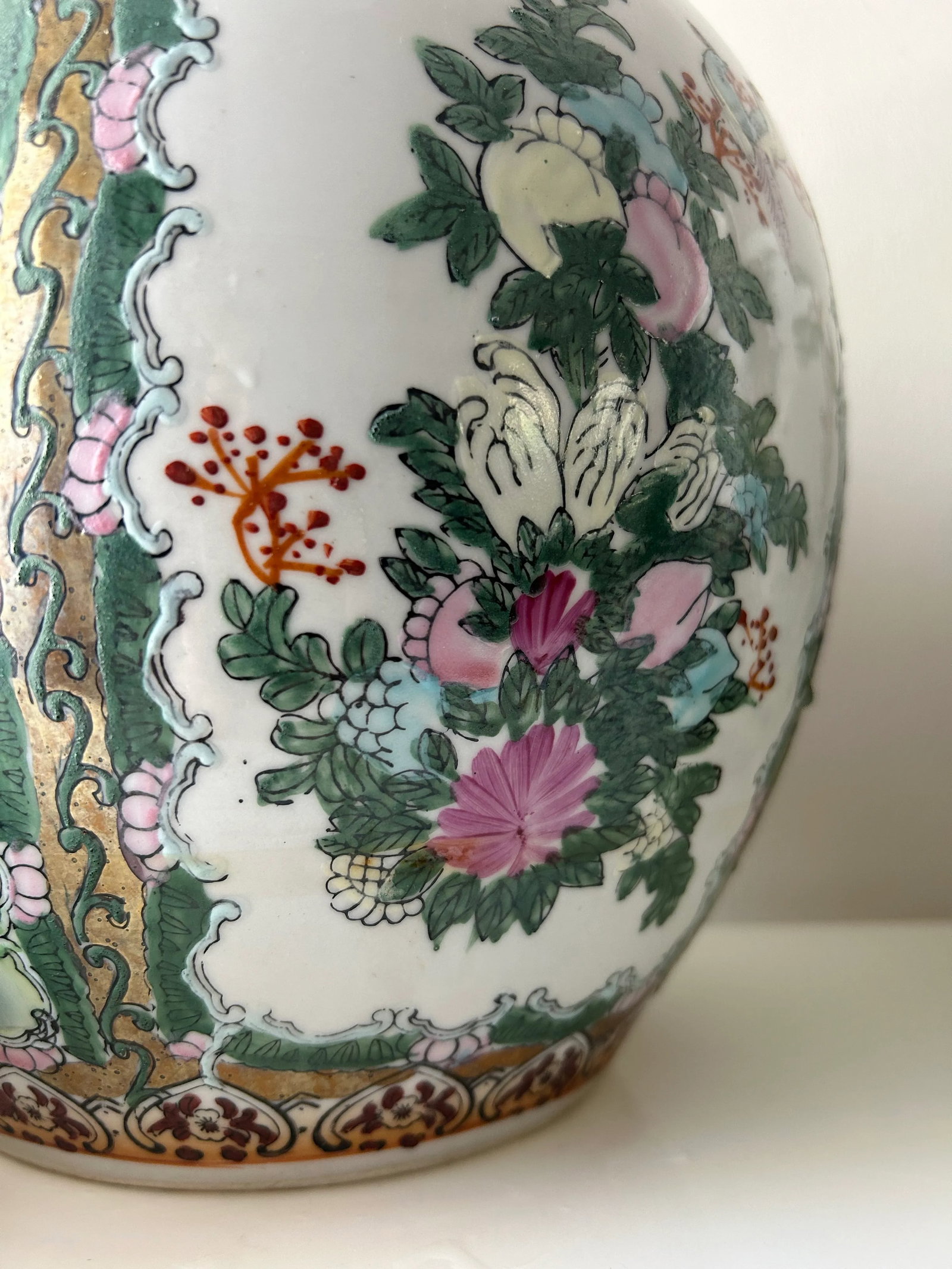 Pair of Vintage Famille Rose Lidded Ginger Jars - 6