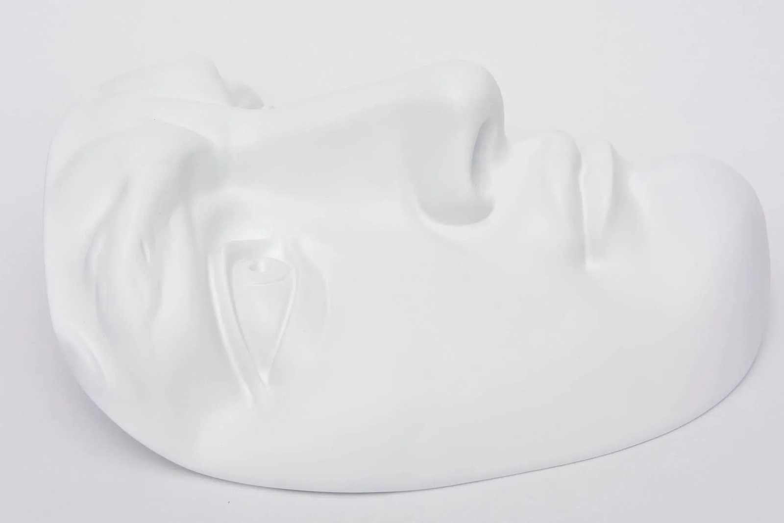 Vintage 1960's White Resin and Plaster Face Wall Sculpture - 3