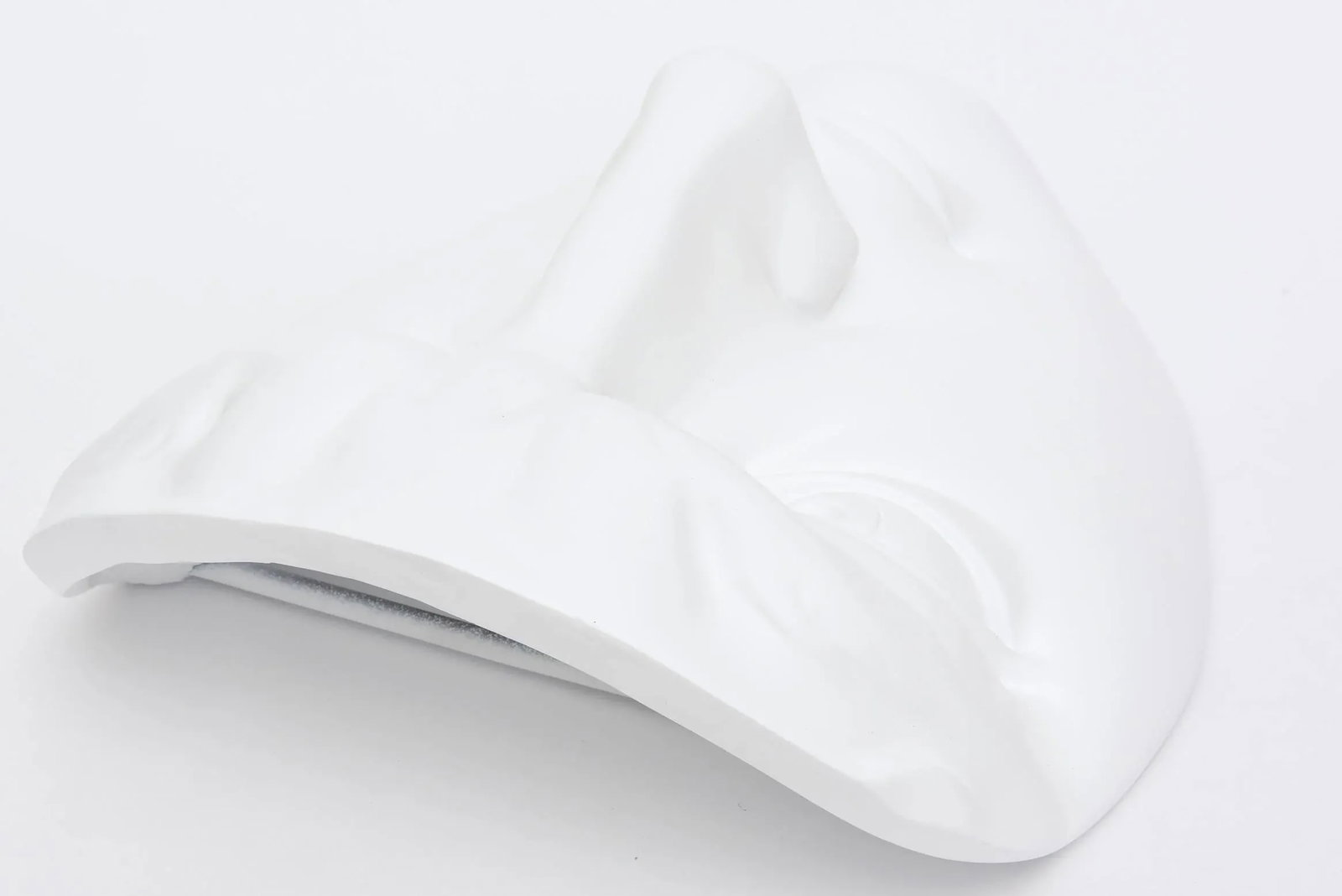 Vintage 1960's White Resin and Plaster Face Wall Sculpture - 4