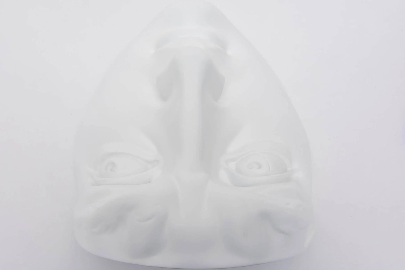 Vintage 1960's White Resin and Plaster Face Wall Sculpture - 9