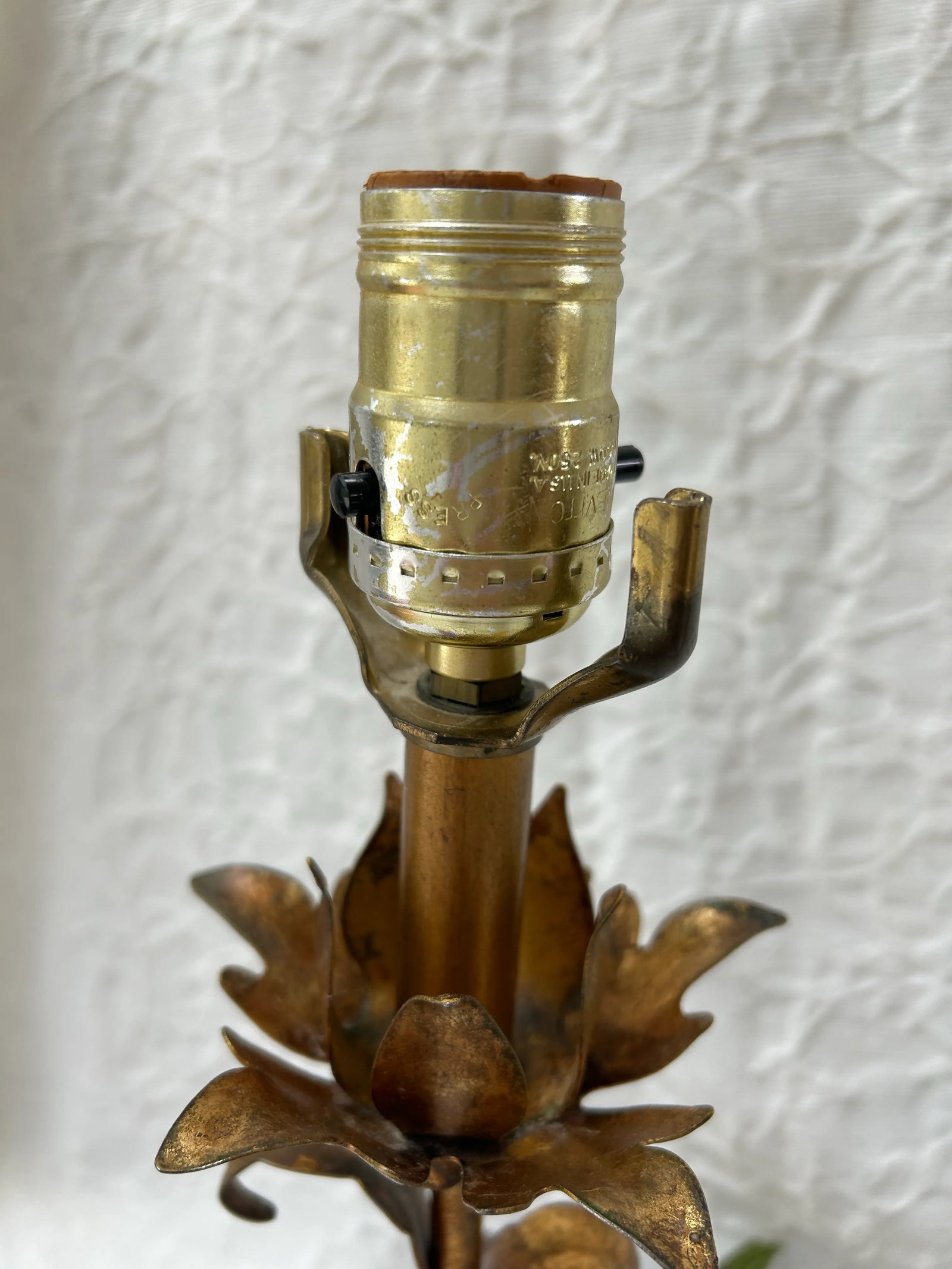 Italian Gilt Tole Table Lamp Mid Century - 7