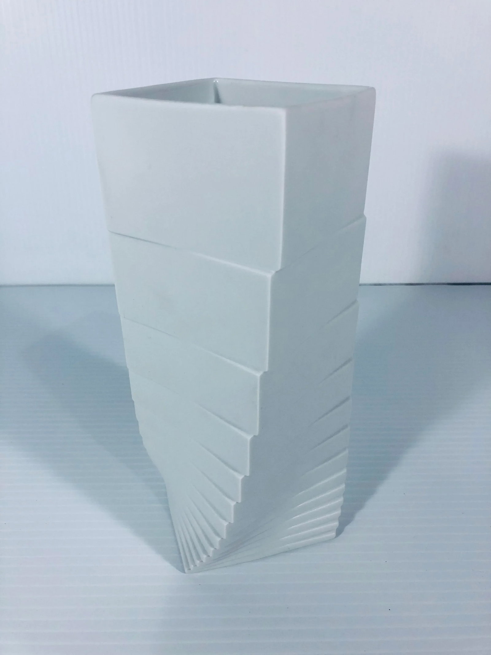 Rosenthal Studio-Linie Matte White Porcelain Vase by Christa Hausler-Goltz - 5