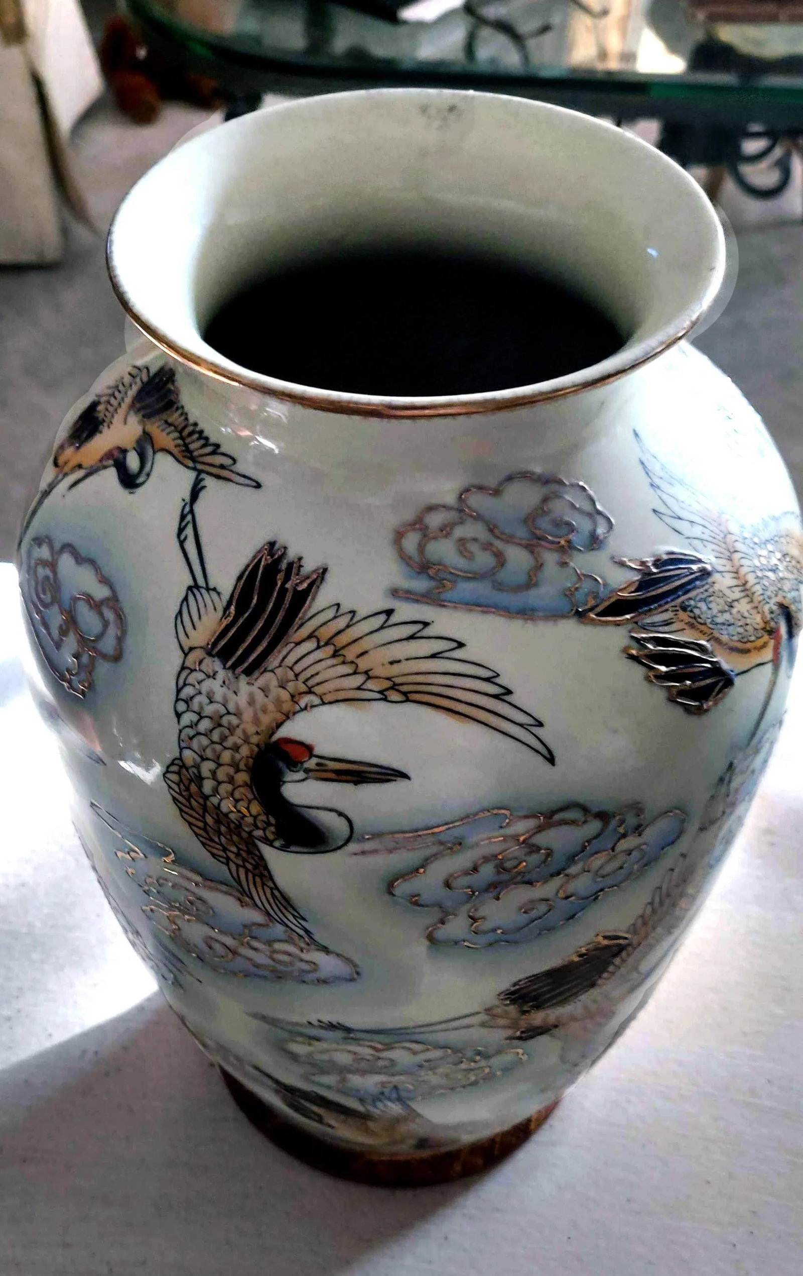 Chinese Famille Rose Polychrome Freehand Raised Cranes & Clouds Motif Porcelain Vase - 4