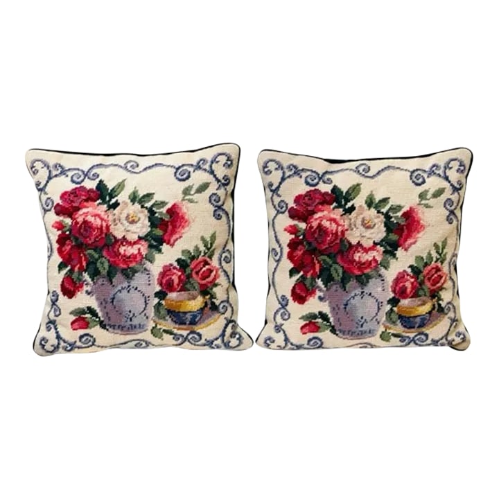Vintage Mid-Century Pair of Hand-Embroidered Floral Accent Pillows in Aubusson Style - 2