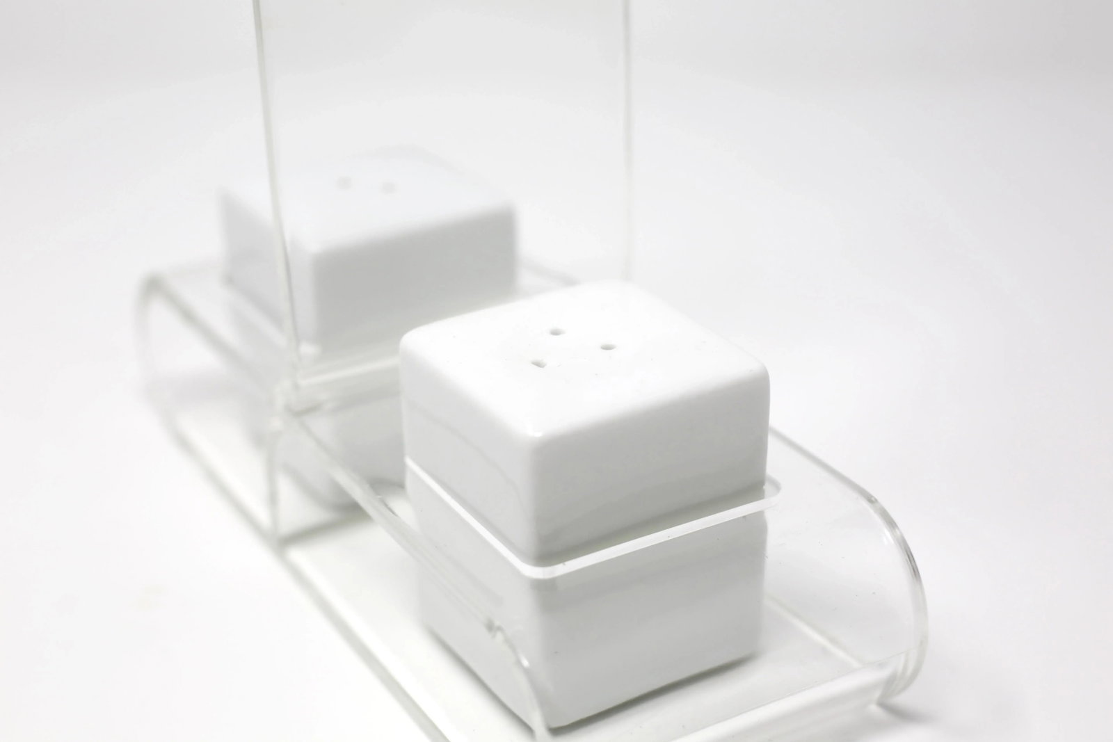 Ceramic Salt and Pepper Shakers With Lucite Holder - Set of 3 - 5